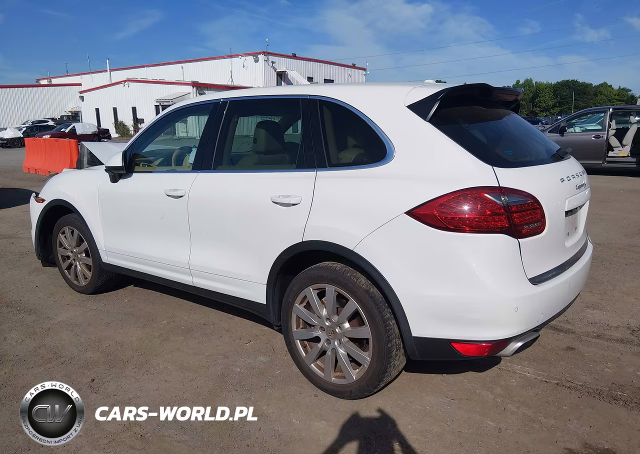 2014 Porsche Cayenne S VIN:WP1AB2A24ELA58630 - 3