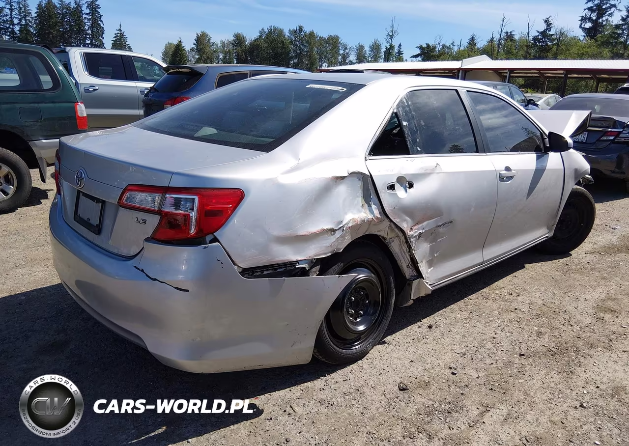 2013 Toyota Camry Le VIN:4T4BF1FK9DR328300 - 4