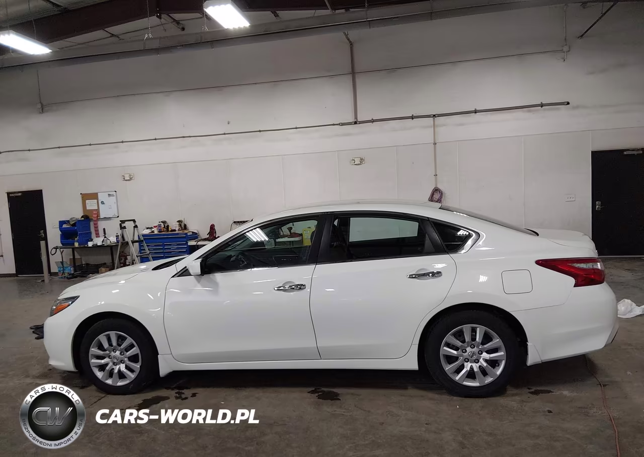 2017 Nissan Altima 2.5 S VIN:1N4AL3AP2HC227750 - 14