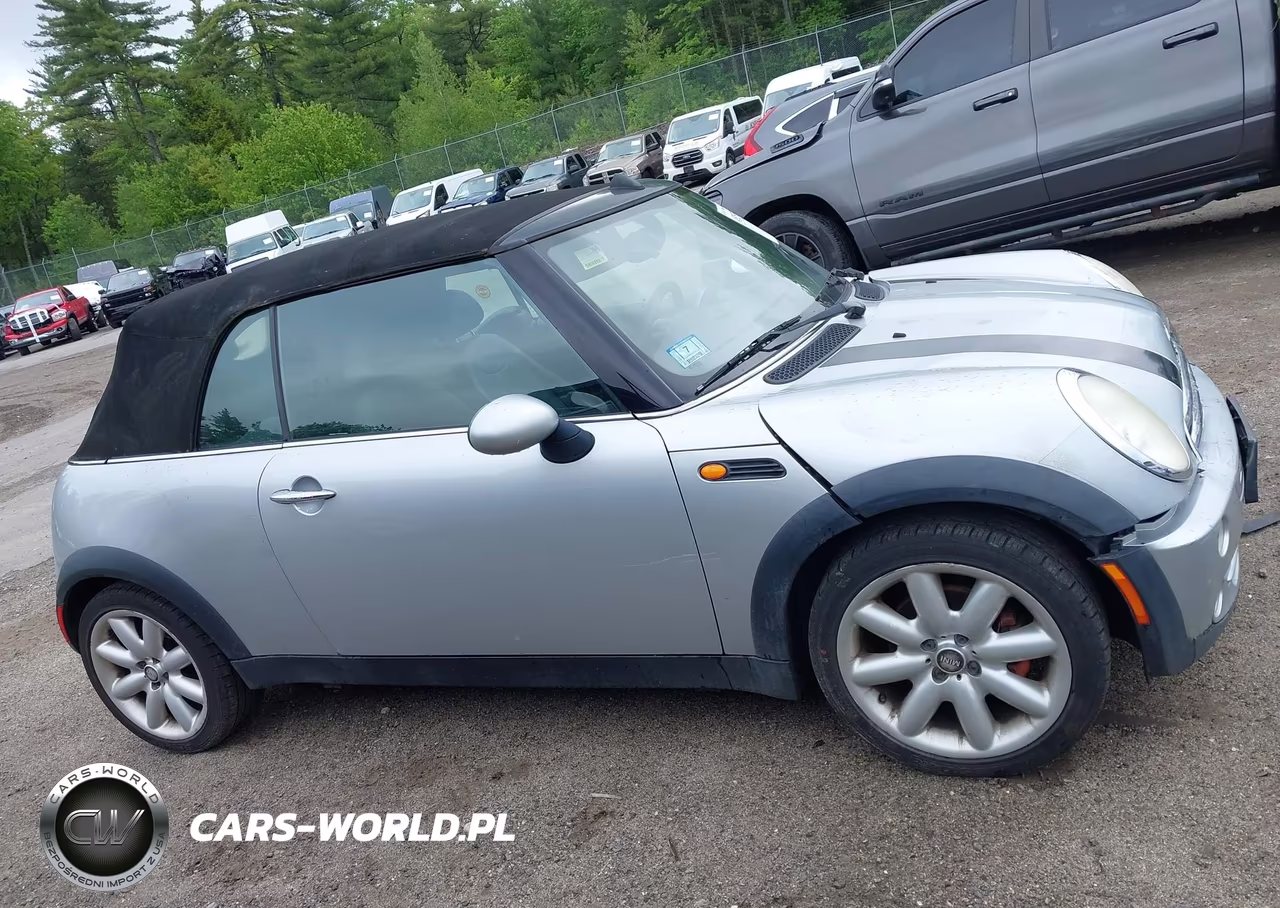 2007 Mini Cooper VIN:WMWRF335X7TF67307 - 13