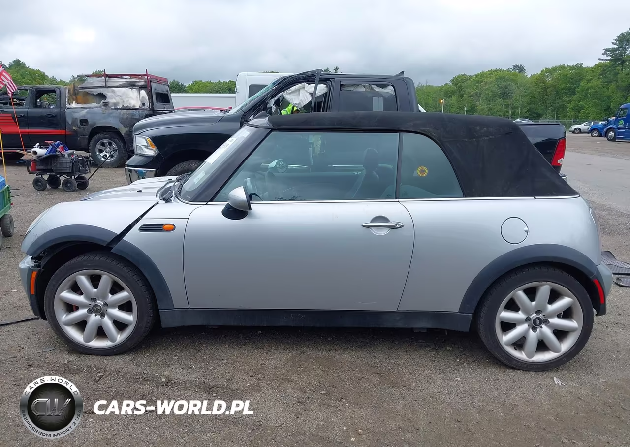 2007 Mini Cooper VIN:WMWRF335X7TF67307 - 14