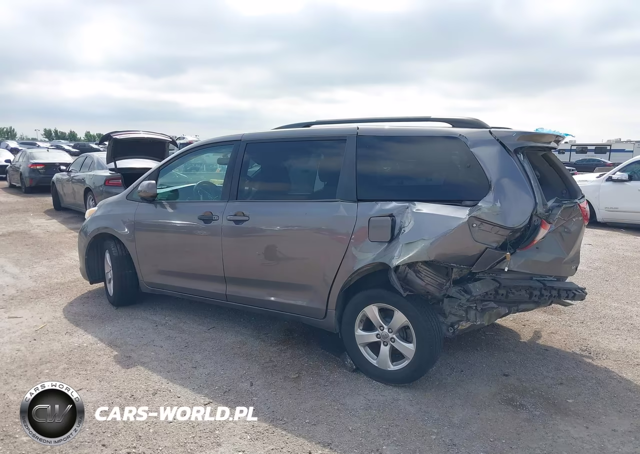 2015 Toyota Sienna Le 8 Passenger VIN:5TDKK3DC6FS611861 - 13
