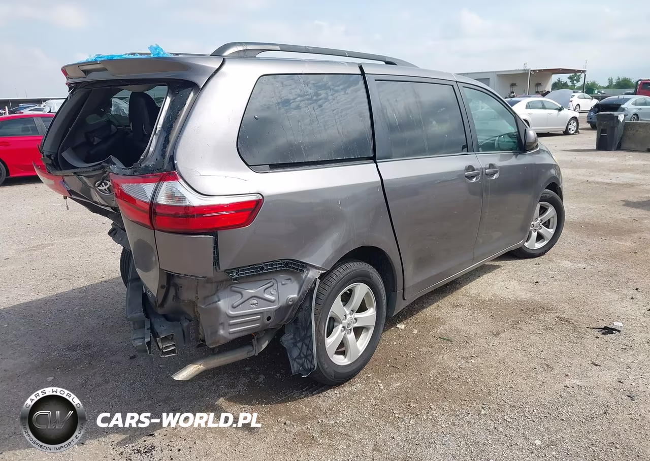 2015 Toyota Sienna Le 8 Passenger VIN:5TDKK3DC6FS611861 - 4