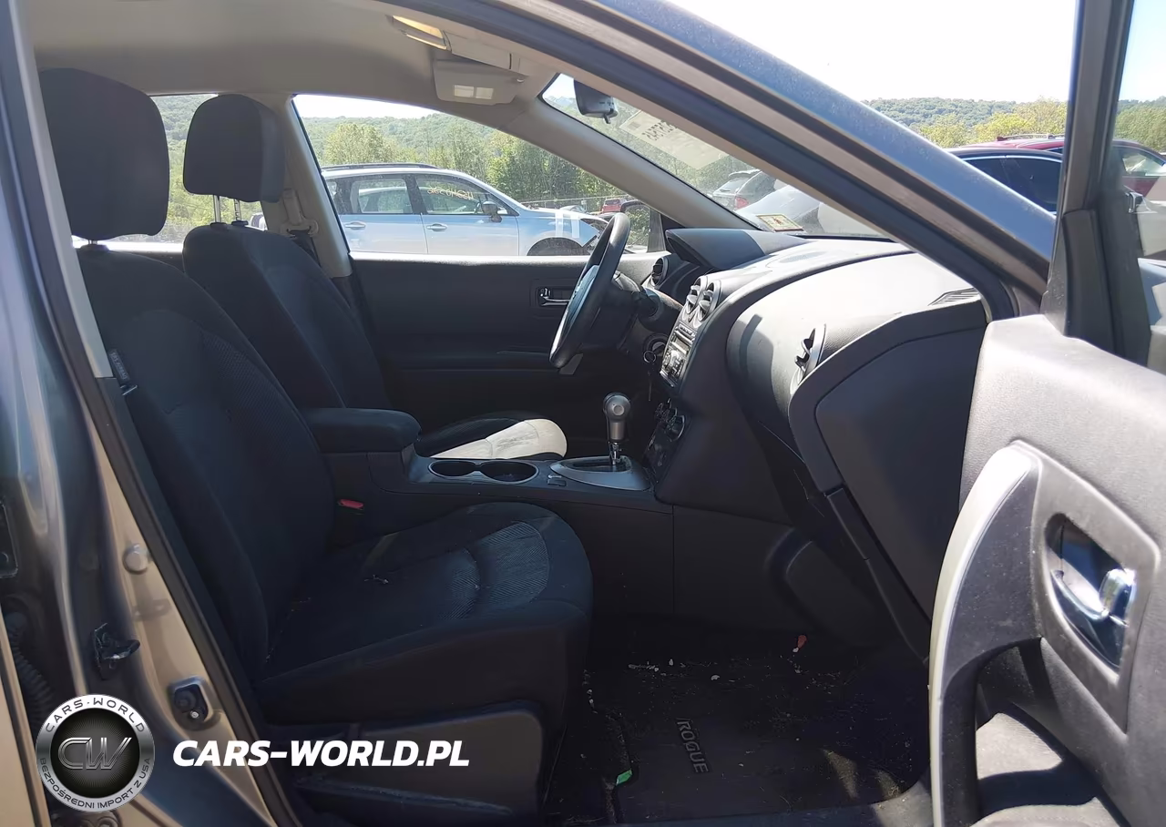 2015 Nissan Rogue Select S VIN:JN8AS5MV5FW756273 - 5