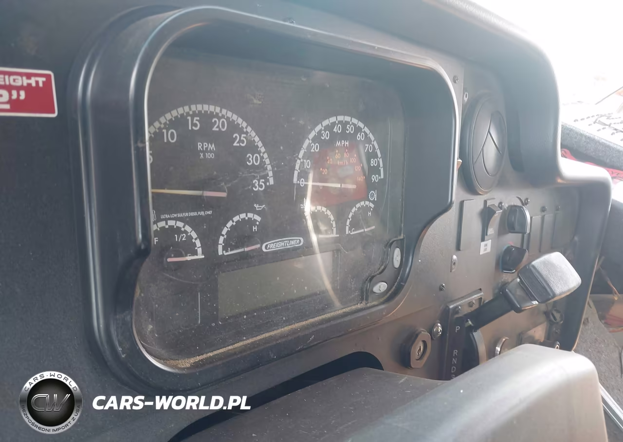 2010 Freightliner Chassis M Line Walk-In Van VIN:4UZAAPDU5ACAR6410 - 5