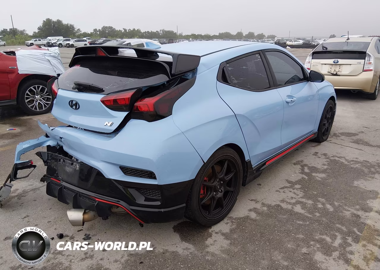 2019 Hyundai Veloster N VIN:KMHT36AH7KU001536 - 4