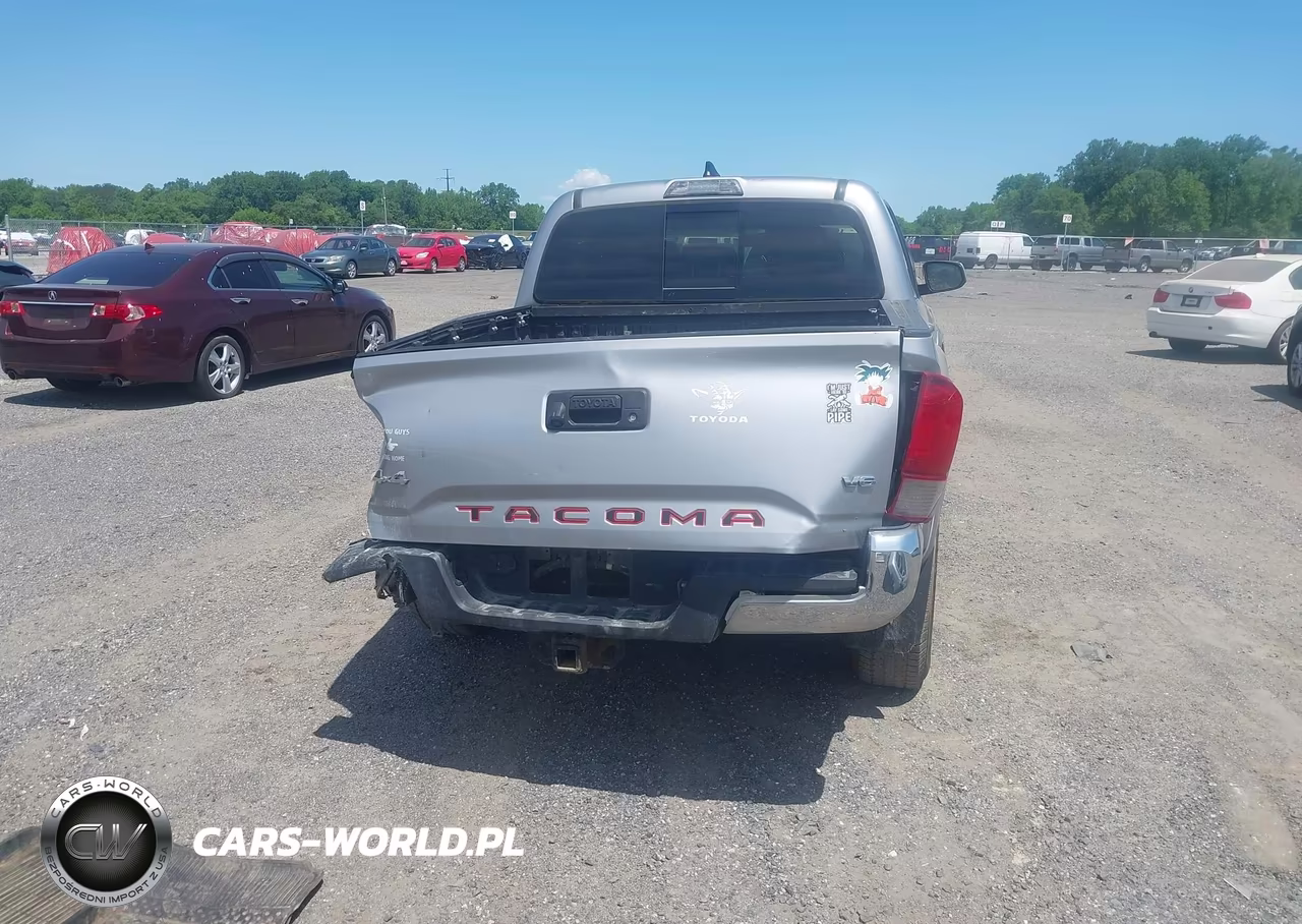 2018 Toyota Tacoma Sr5 V6 VIN:3TMCZ5AN2JM125087 - 17