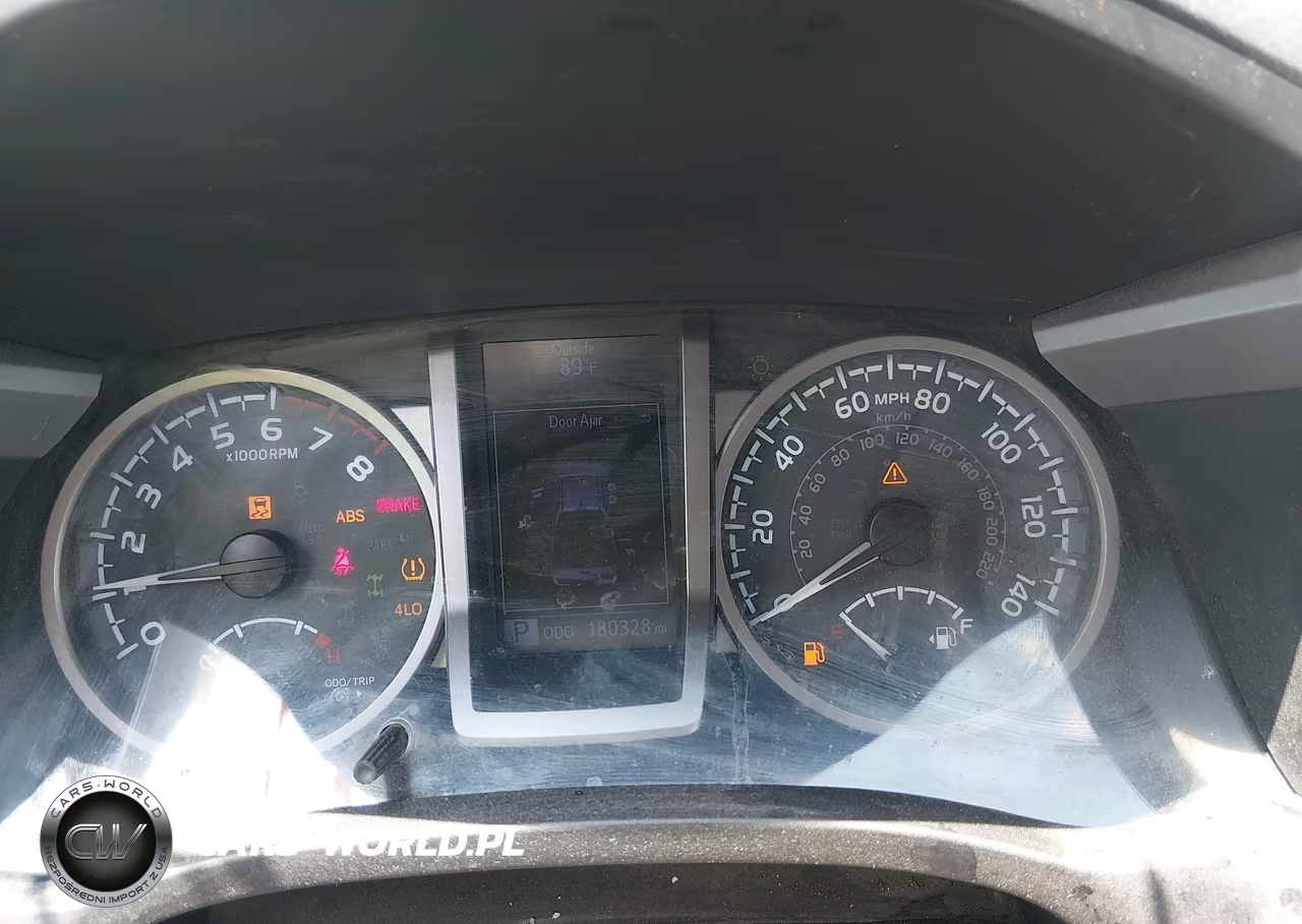 2018 Toyota Tacoma Sr5 V6 VIN:3TMCZ5AN2JM125087 - 7