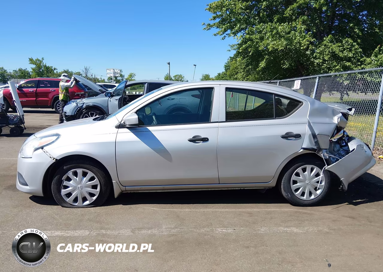 2016 Nissan Versa 1.6 S+ VIN:3N1CN7AP4GL882762 - 14