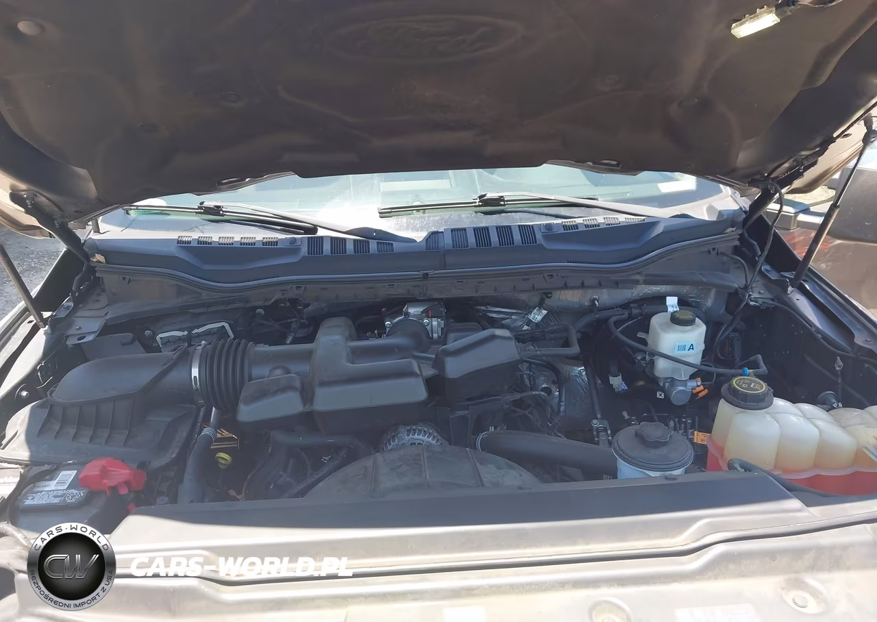 2018 Ford F-250 Xlt VIN:1FT7W2B61JEB87327 - 9
