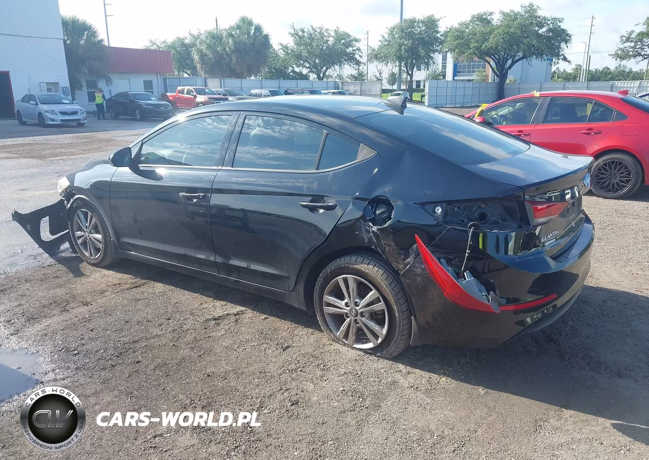 2018 Hyundai Elantra Sel VIN:5NPD84LF7JH366270 - 3