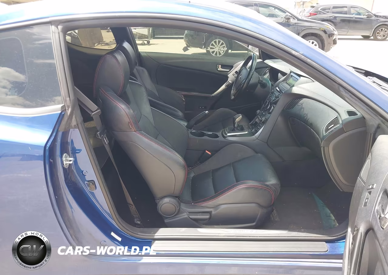 2015 Hyundai Genesis 3.8 R-Spec VIN:KMHHU6KJ1FU127675 - 5