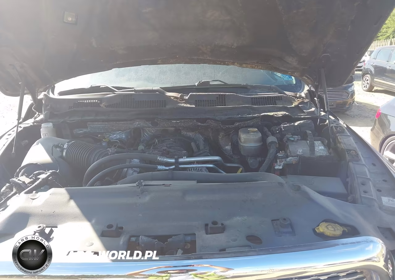 2016 Ram 2500 Laramie VIN:3C6UR5FJ2GG209404 - 10