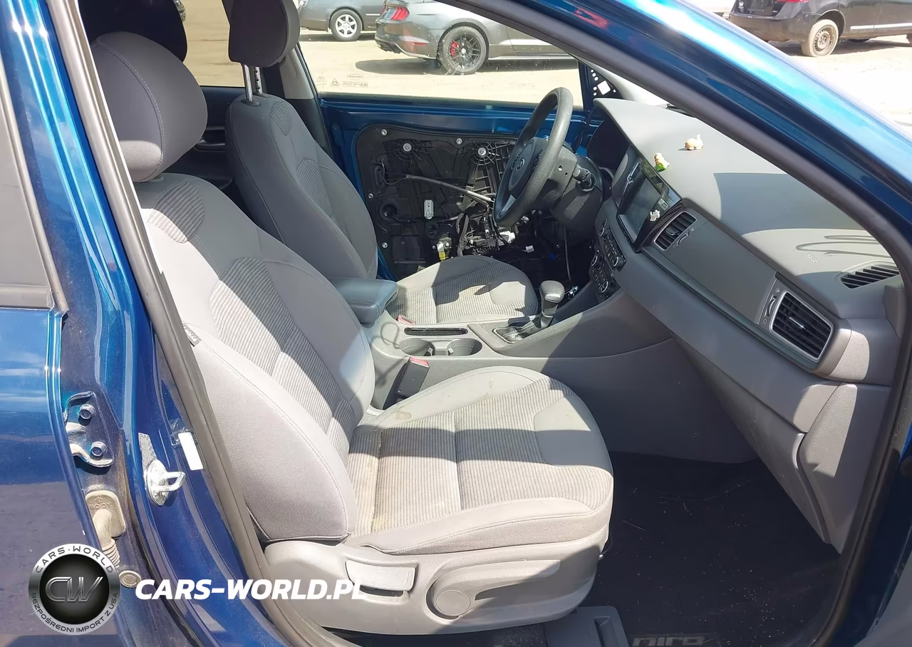 2017 Kia Niro Lx VIN:KNDCB3LC4H5080464 - 5