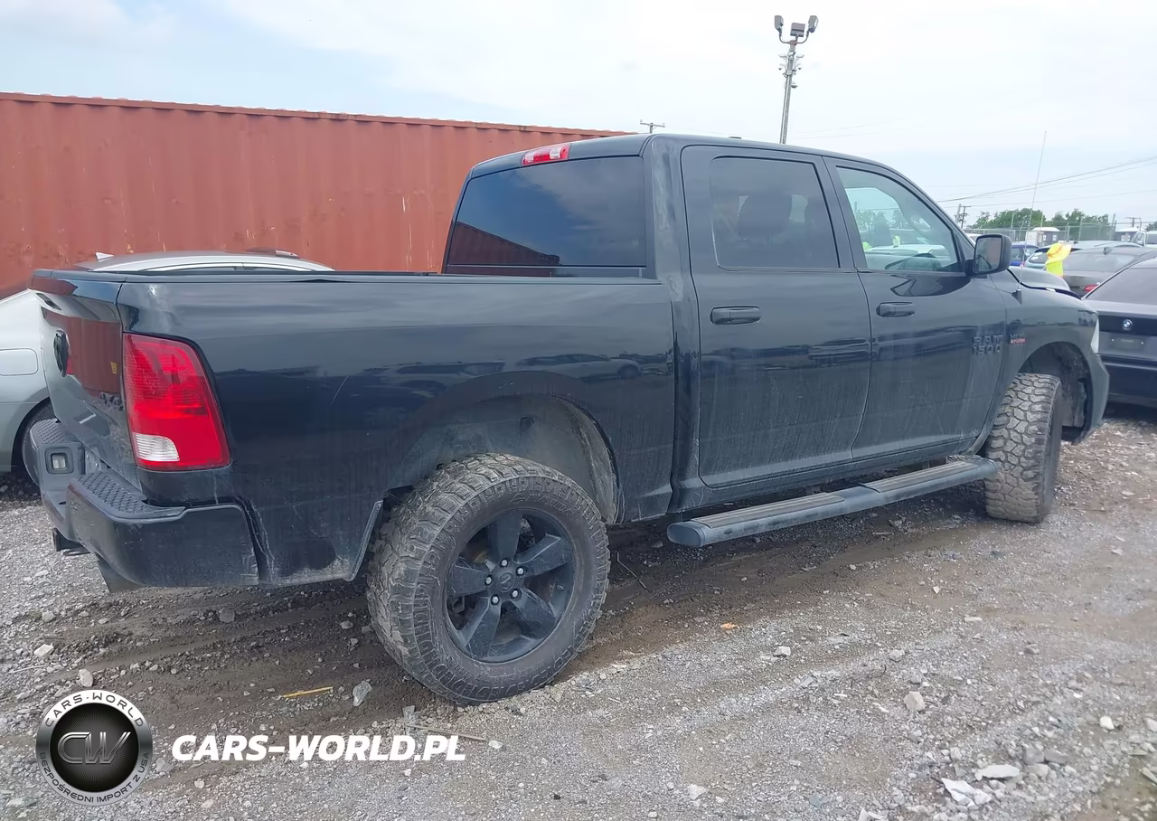 2016 Ram 1500 Express VIN:3C6RR7KT5GG306315 - 4