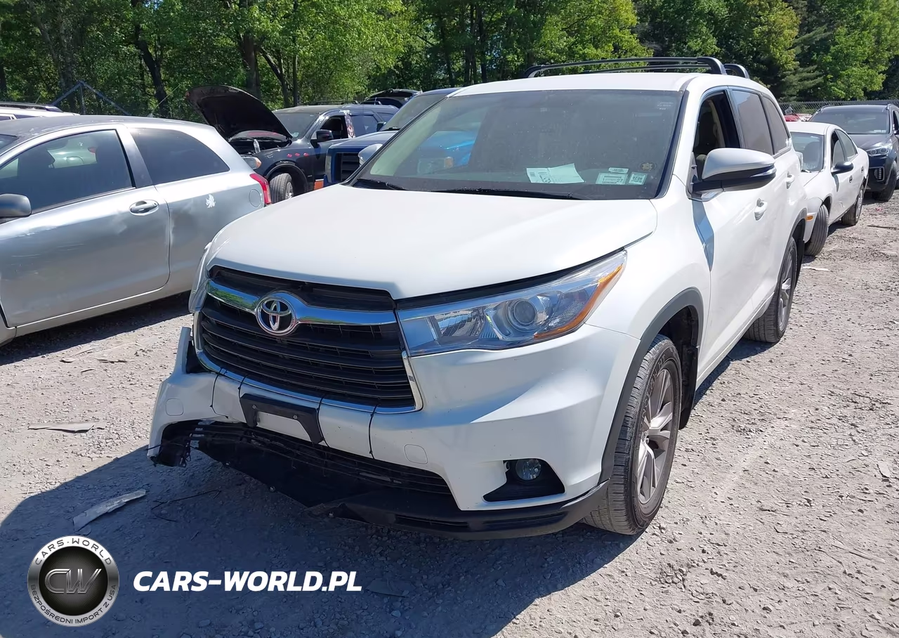 2015 Toyota Highlander Le Plus V6 VIN:5TDBKRFH9FS145631 - 6