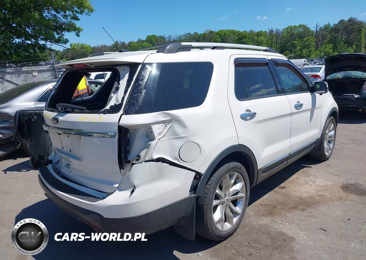 2012 Ford Explorer Xlt VIN:1FMHK7D82CGA63372 - 4