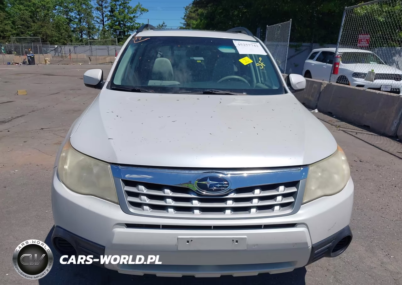 2011 Subaru Forester 2.5X Premium VIN:JF2SHADC2BH745141 - 12