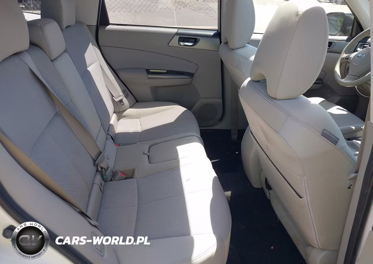2011 Subaru Forester 2.5X Premium VIN:JF2SHADC2BH745141 - 8