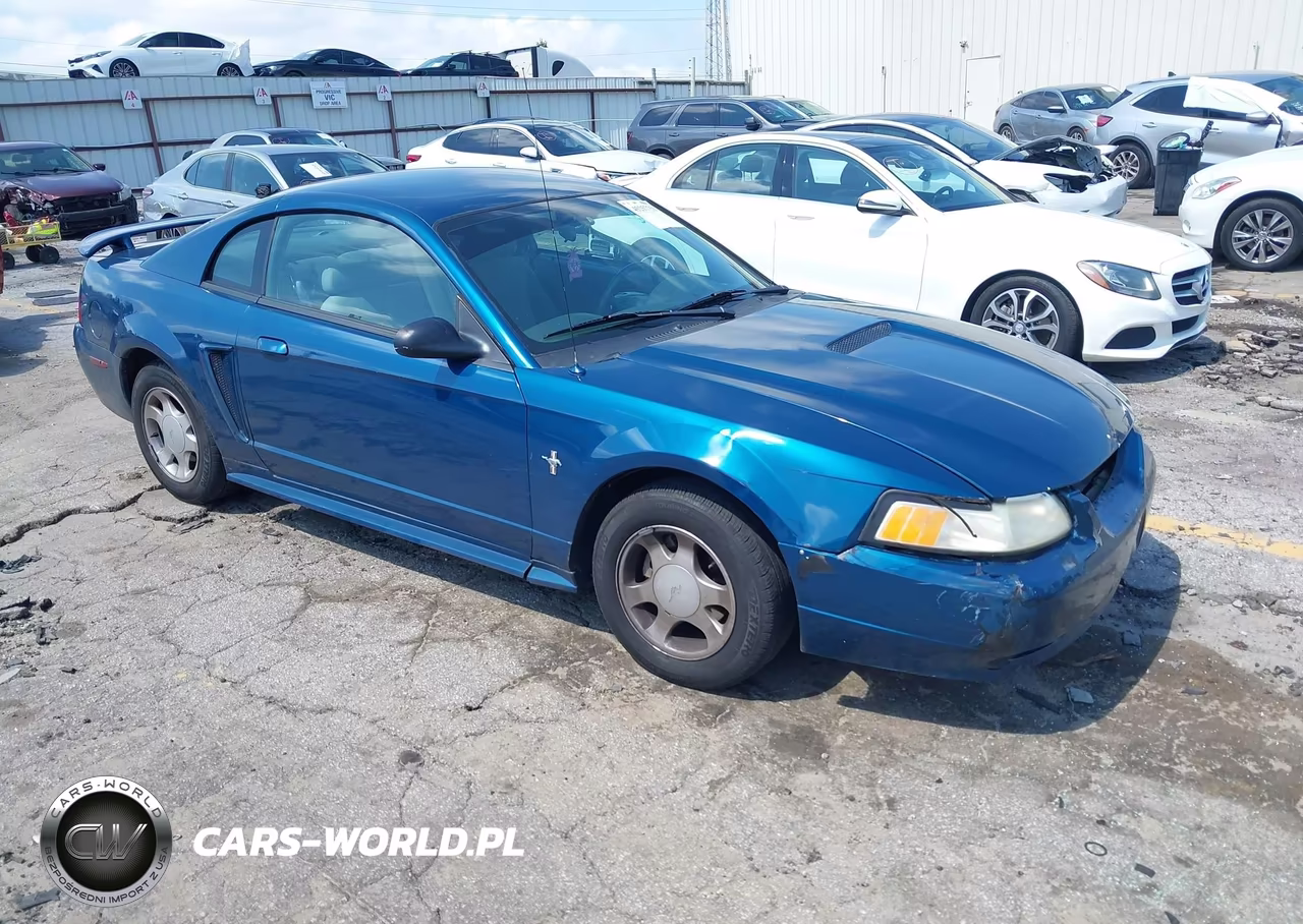 2000 Ford Mustang