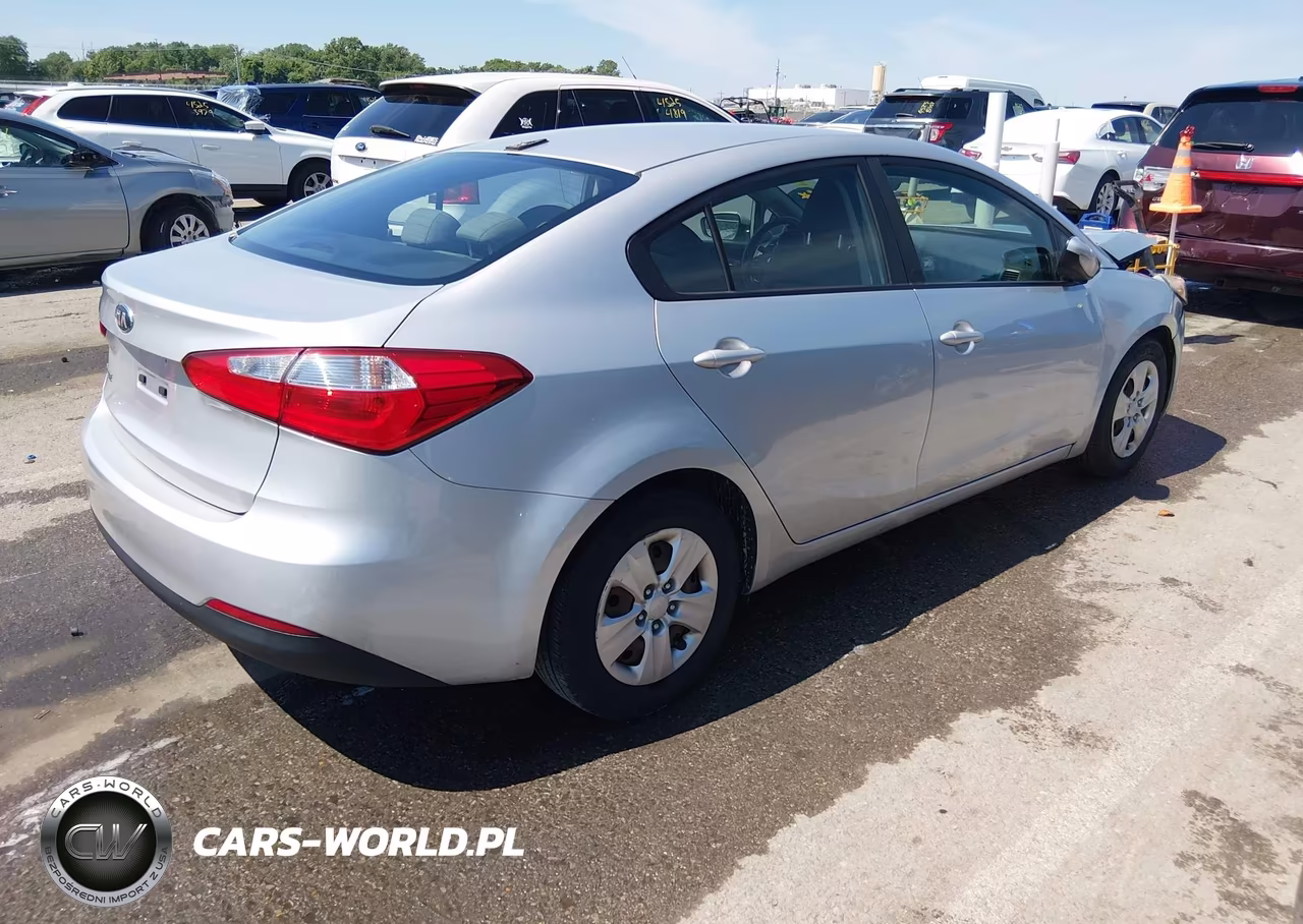 2016 Kia Forte Lx VIN:KNAFK4A68G5523971 - 4