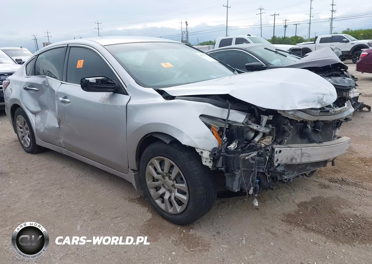 2015 Nissan Altima 2.5 S – zdjęcie 1 z 12