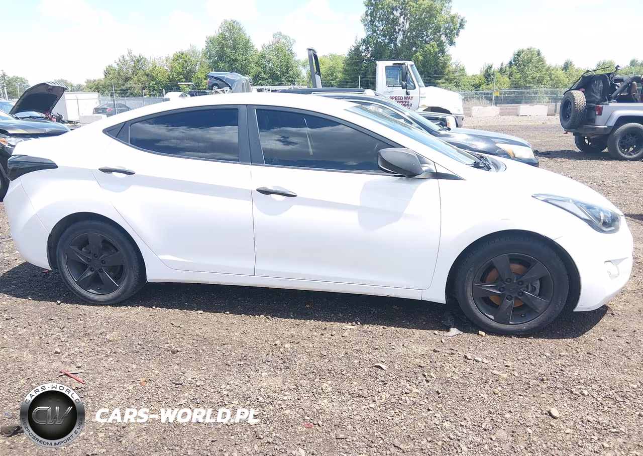 2013 Hyundai Elantra Gls VIN:5NPDH4AE3DH276645 - 13