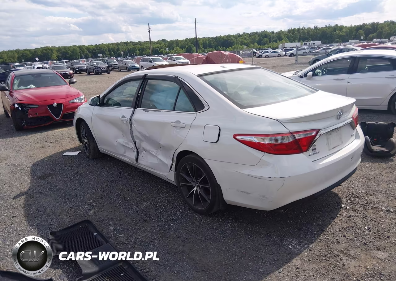 2015 Toyota Camry Xse V6 VIN:4T1BK1FK6FU556795 - 3