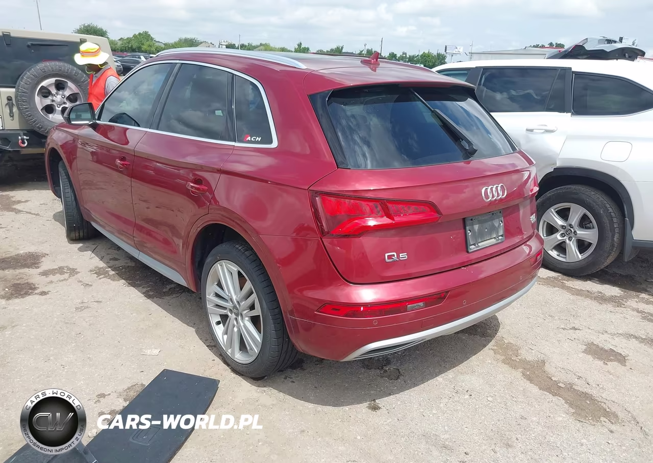 2018 Audi Q5 2.0T Premium-2.0T Tech Premium VIN:WA1BNAFY8J2152394 - 3