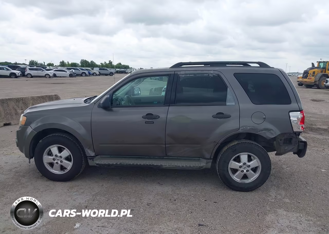 2009 Ford Escape Xlt VIN:1FMCU037X9KD01804 - 14