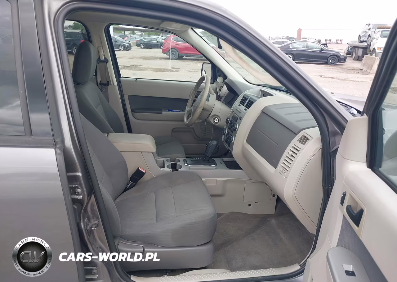 2009 Ford Escape Xlt VIN:1FMCU037X9KD01804 - 5