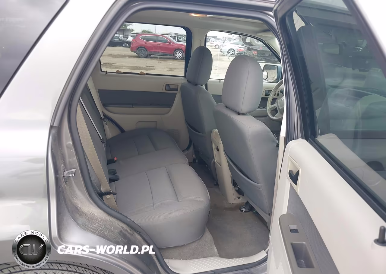 2009 Ford Escape Xlt VIN:1FMCU037X9KD01804 - 8