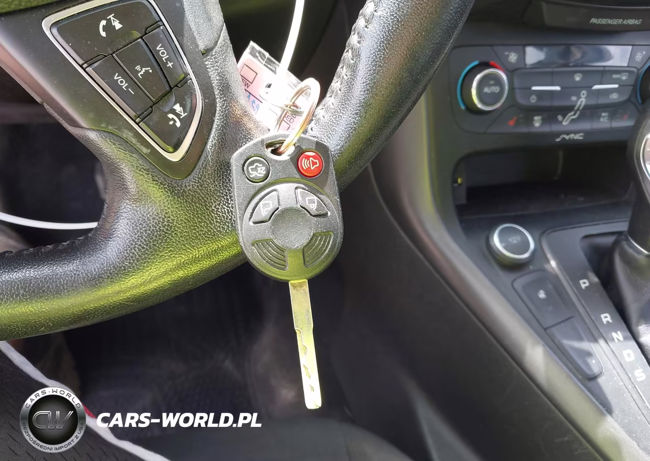 2017 Ford Focus Sel VIN:1FADP3M29HL301263 - 11