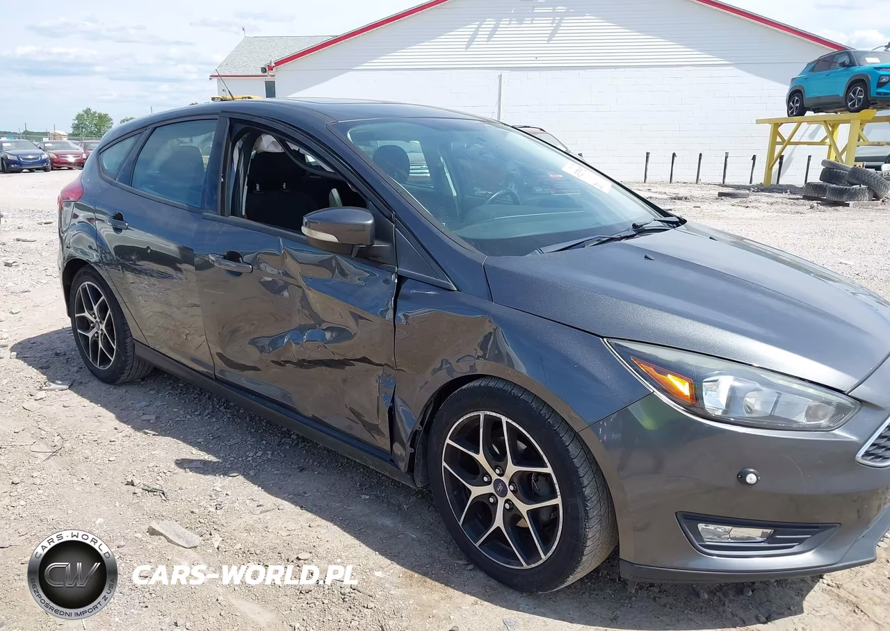 2017 Ford Focus Sel VIN:1FADP3M29HL301263 - 6