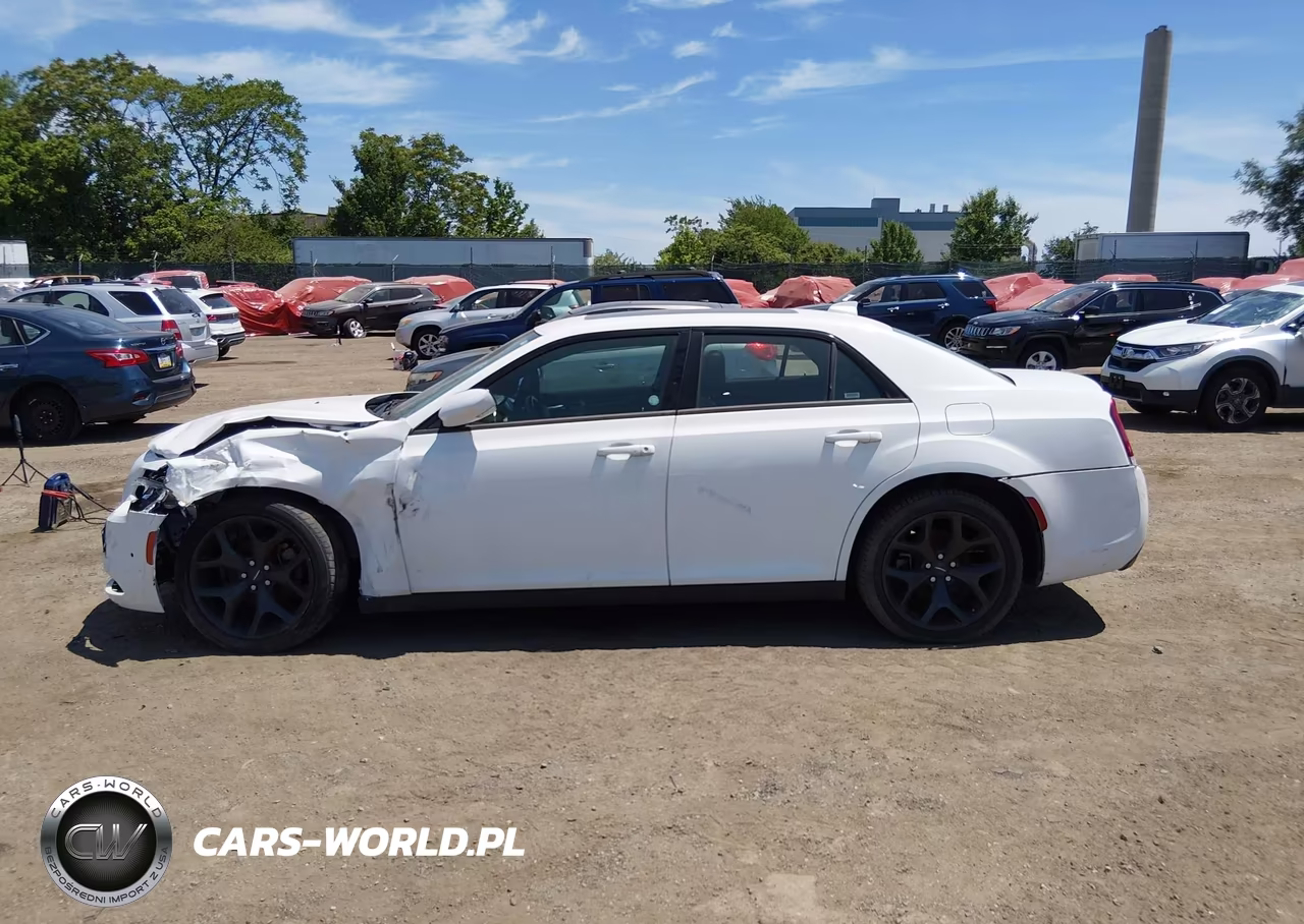 2022 Chrysler 300 S VIN:2C3CCABG8NH127204 - 13