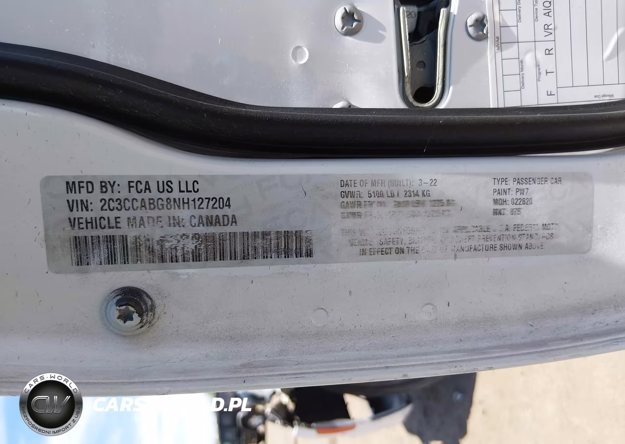 2022 Chrysler 300 S VIN:2C3CCABG8NH127204 - 9