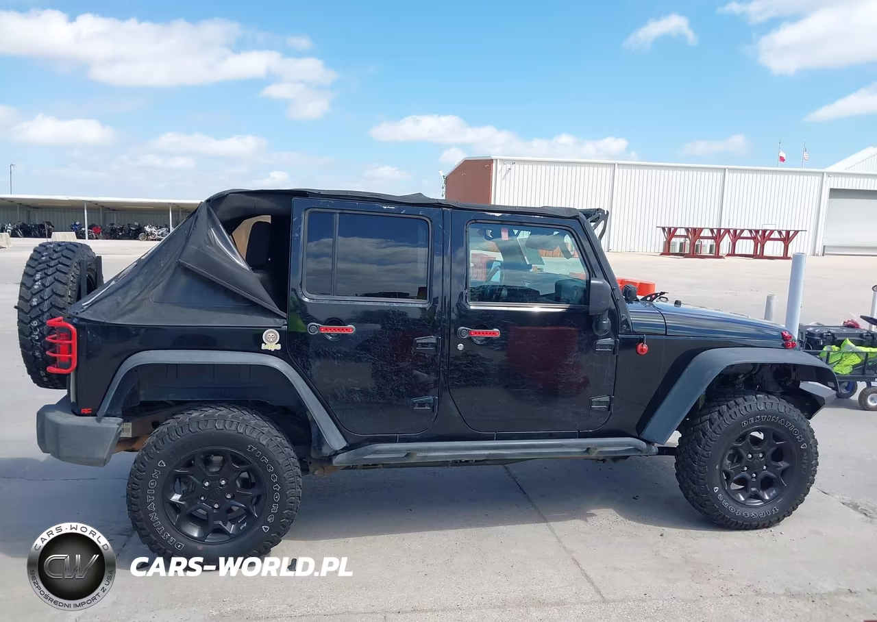 2013 Jeep Wrangler Unlimited Sport VIN:1C4BJWDG7DL660881 - 13