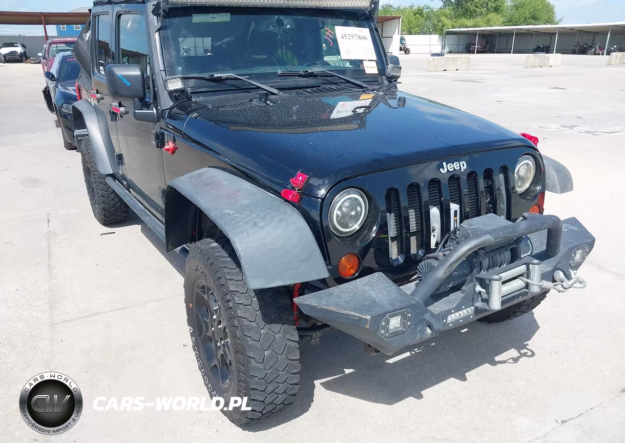 2013 Jeep Wrangler Unlimited Sport VIN:1C4BJWDG7DL660881 - 6