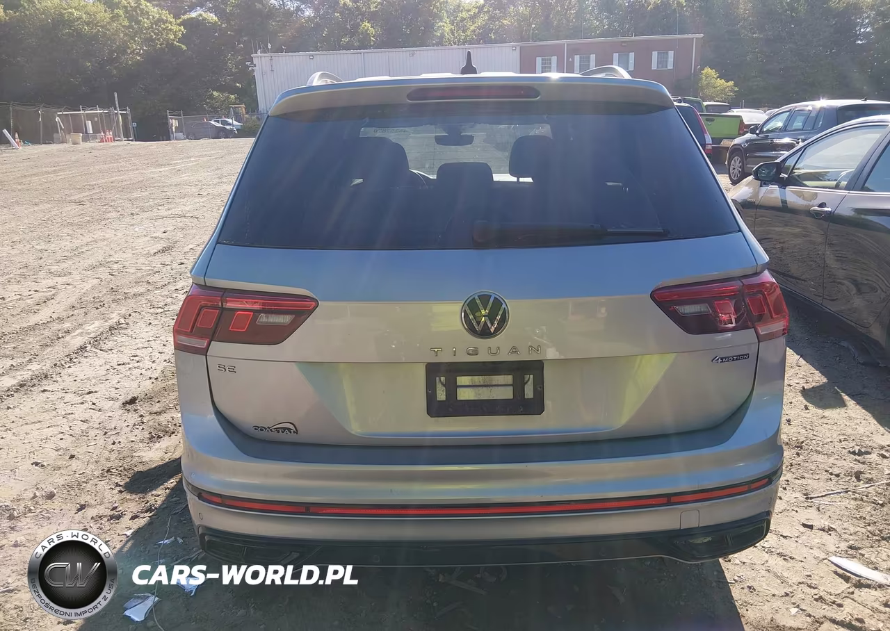 2022 Volkswagen Tiguan 2.0T Se R-Line Black VIN:3VV8B7AX0NM011832 - 17