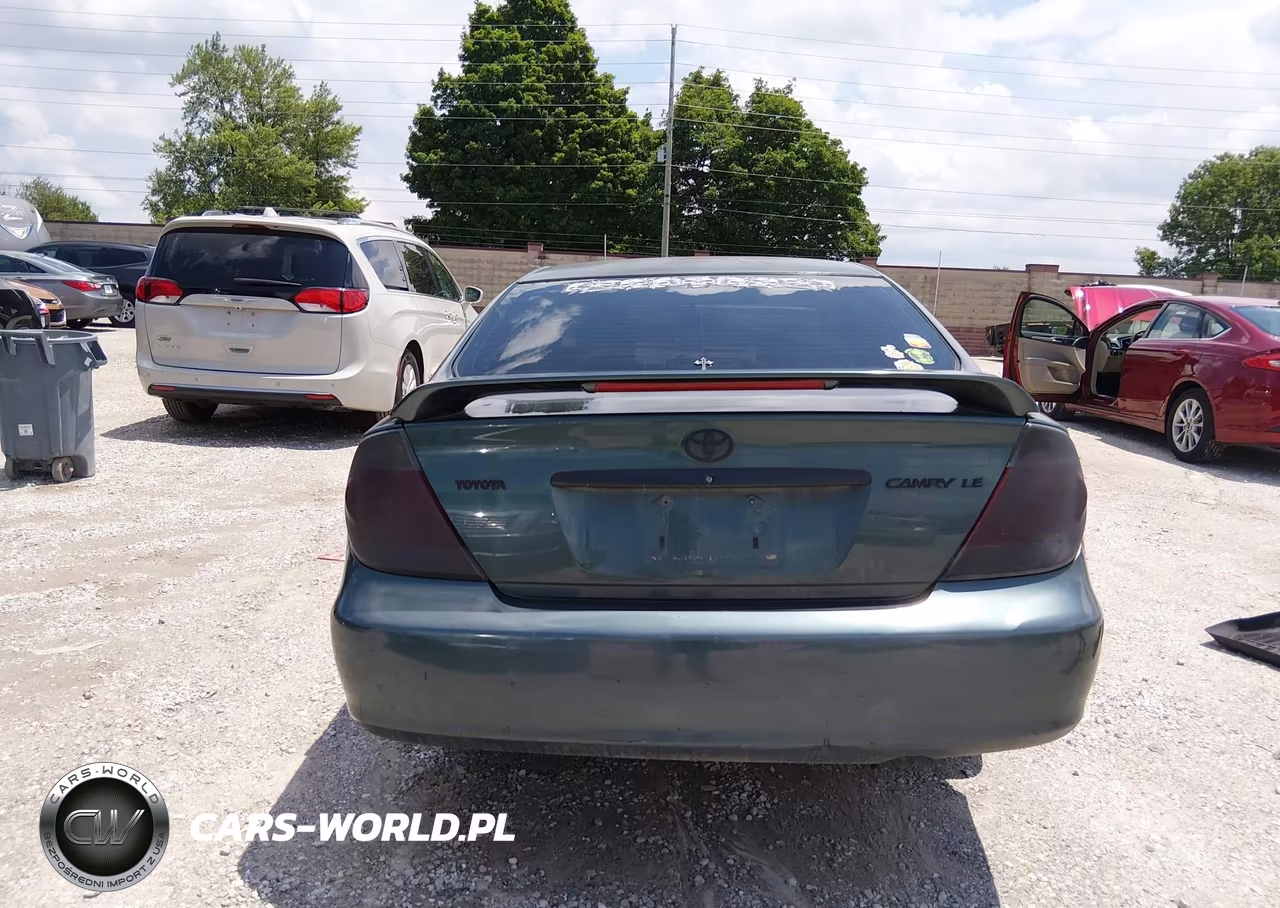 2005 Toyota Camry Le VIN:4T1BE32K85U070206 - 15
