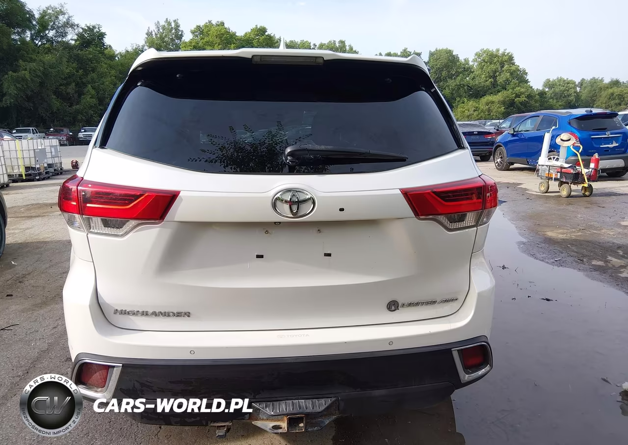 2018 Toyota Highlander Limited VIN:5TDDZRFH6JS495232 - 16