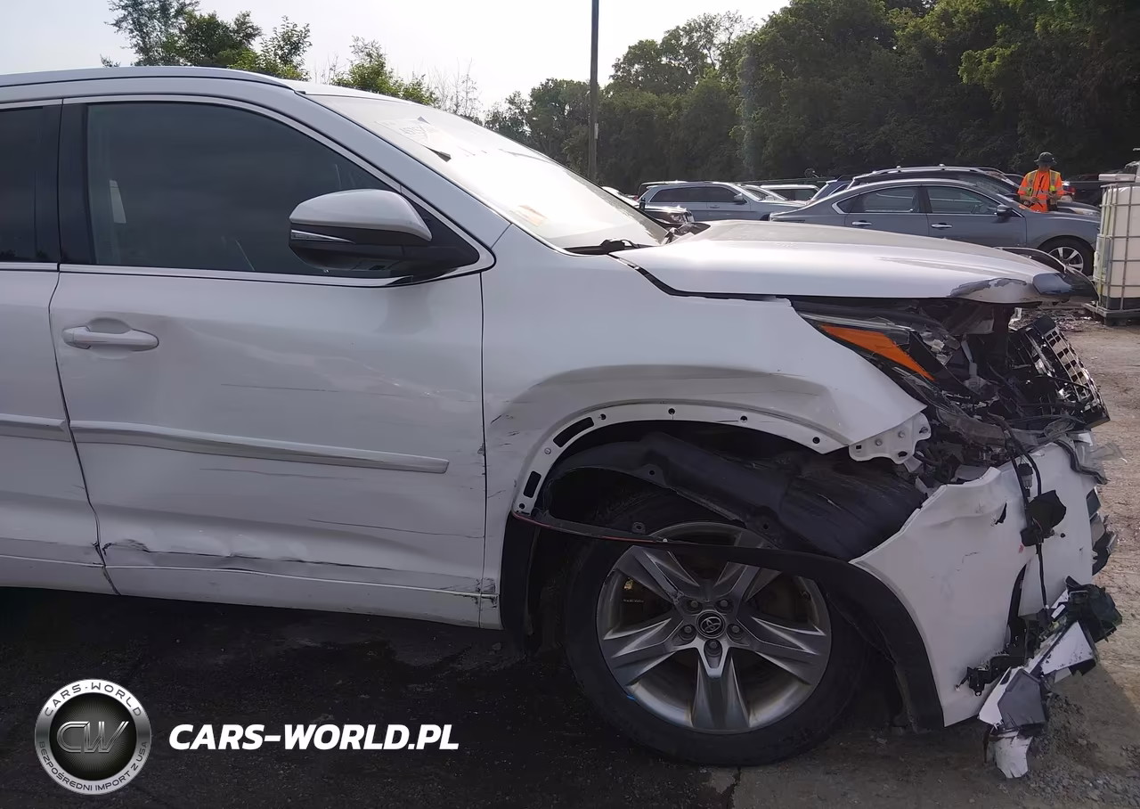 2018 Toyota Highlander Limited VIN:5TDDZRFH6JS495232 - 18