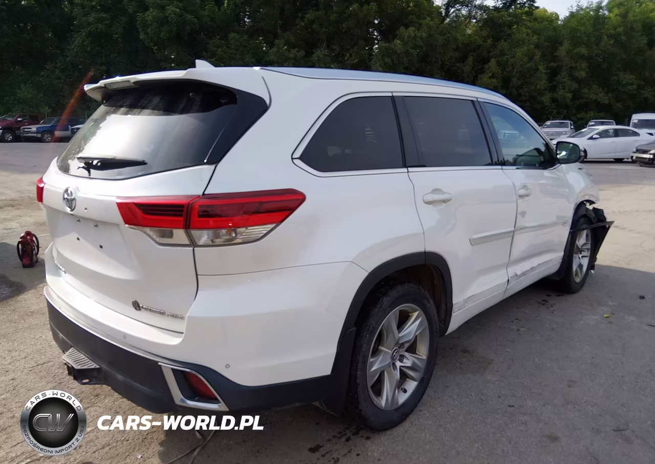 2018 Toyota Highlander Limited VIN:5TDDZRFH6JS495232 - 4