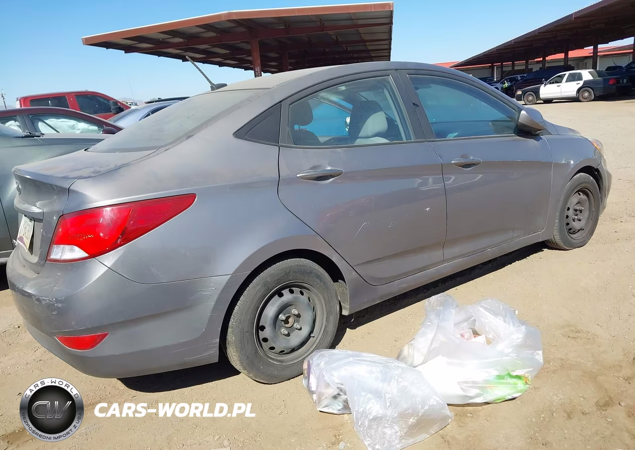 2017 Hyundai Accent Se VIN:KMHCT4AE5HU373718 - 4