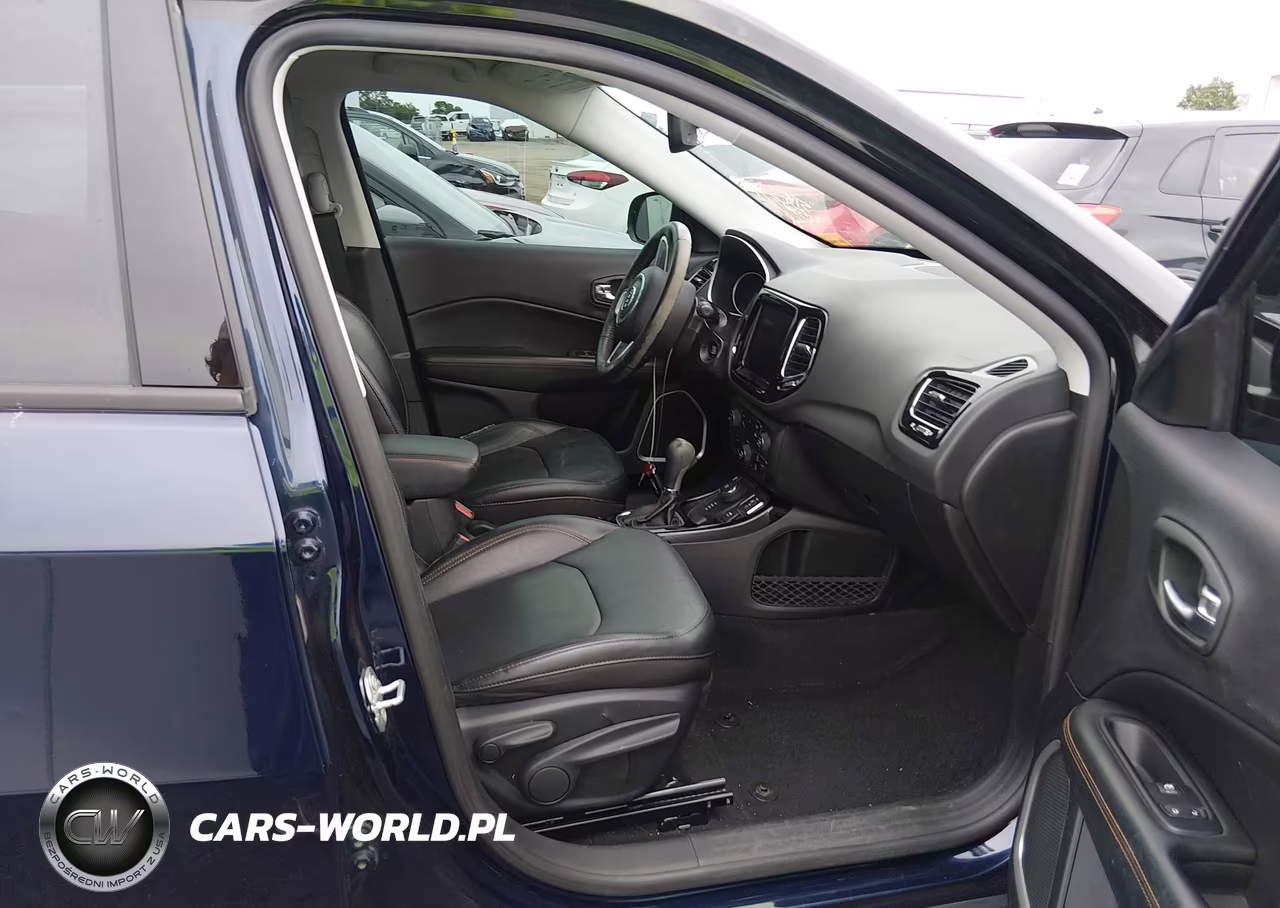 2019 Jeep Compass Limited 4X4 VIN:3C4NJDCB6KT599581 - 5