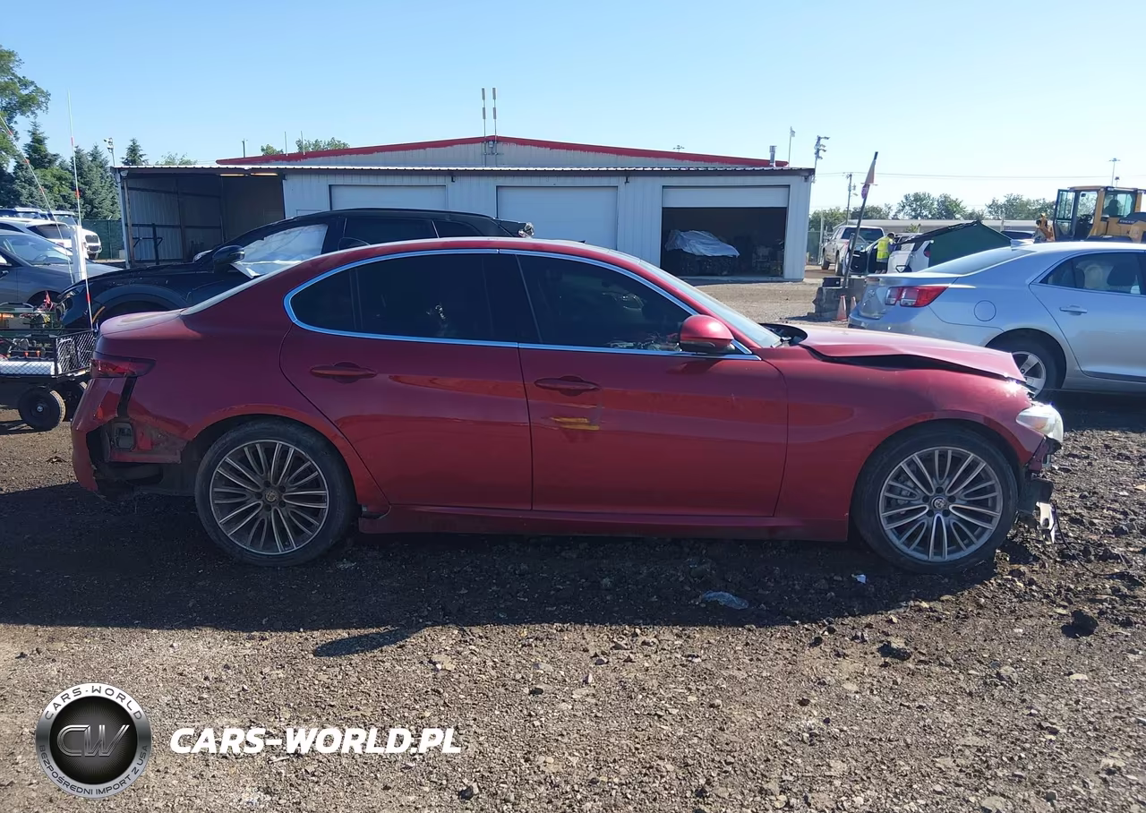2018 Alfa Romeo Giulia Ti Lusso Rwd VIN:ZARFAECN6J7572894 - 12
