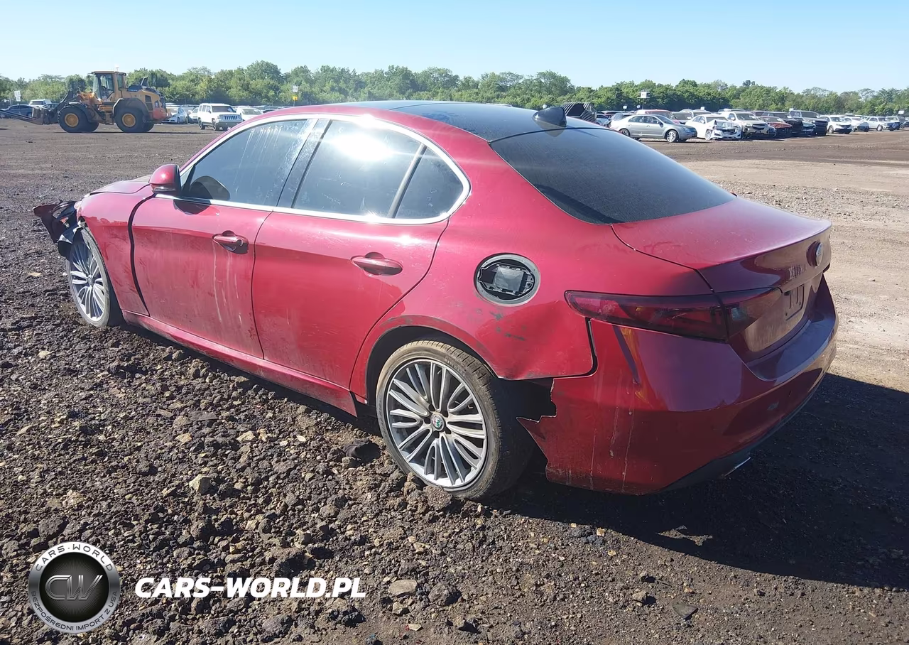 2018 Alfa Romeo Giulia Ti Lusso Rwd VIN:ZARFAECN6J7572894 - 3