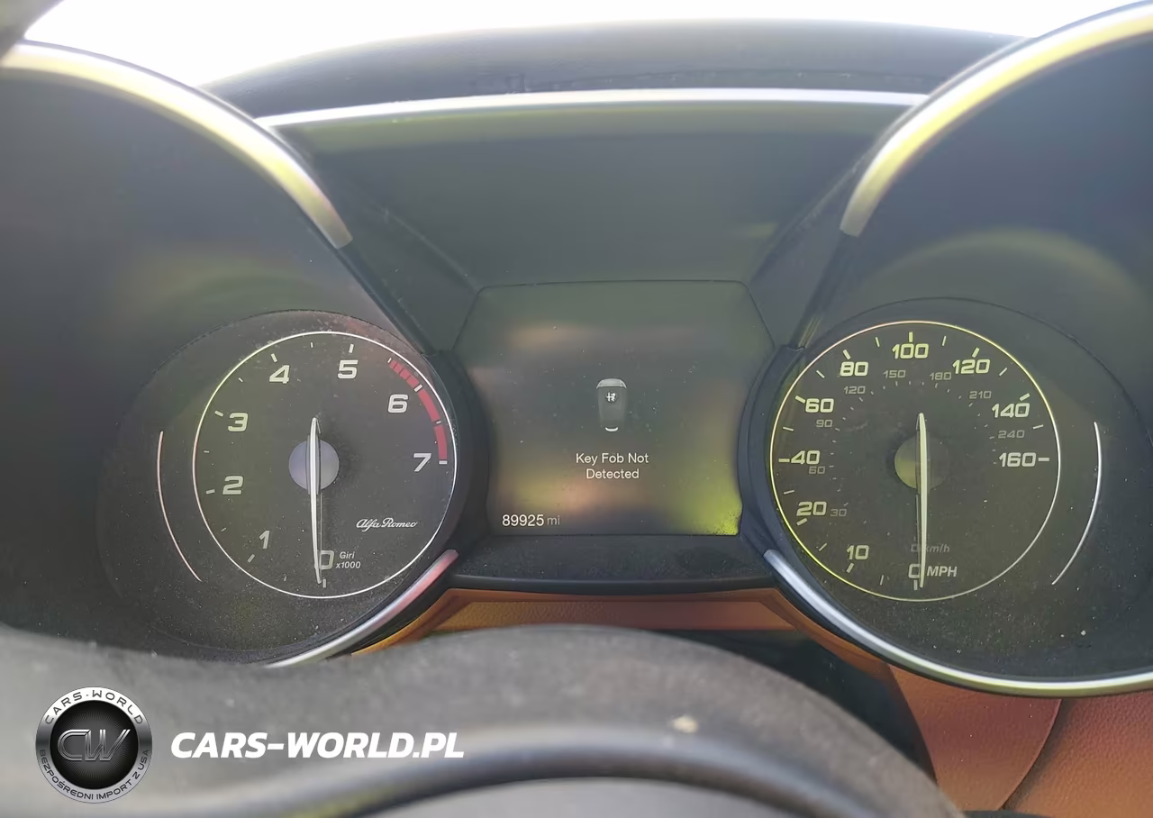 2018 Alfa Romeo Giulia Ti Lusso Rwd VIN:ZARFAECN6J7572894 - 7