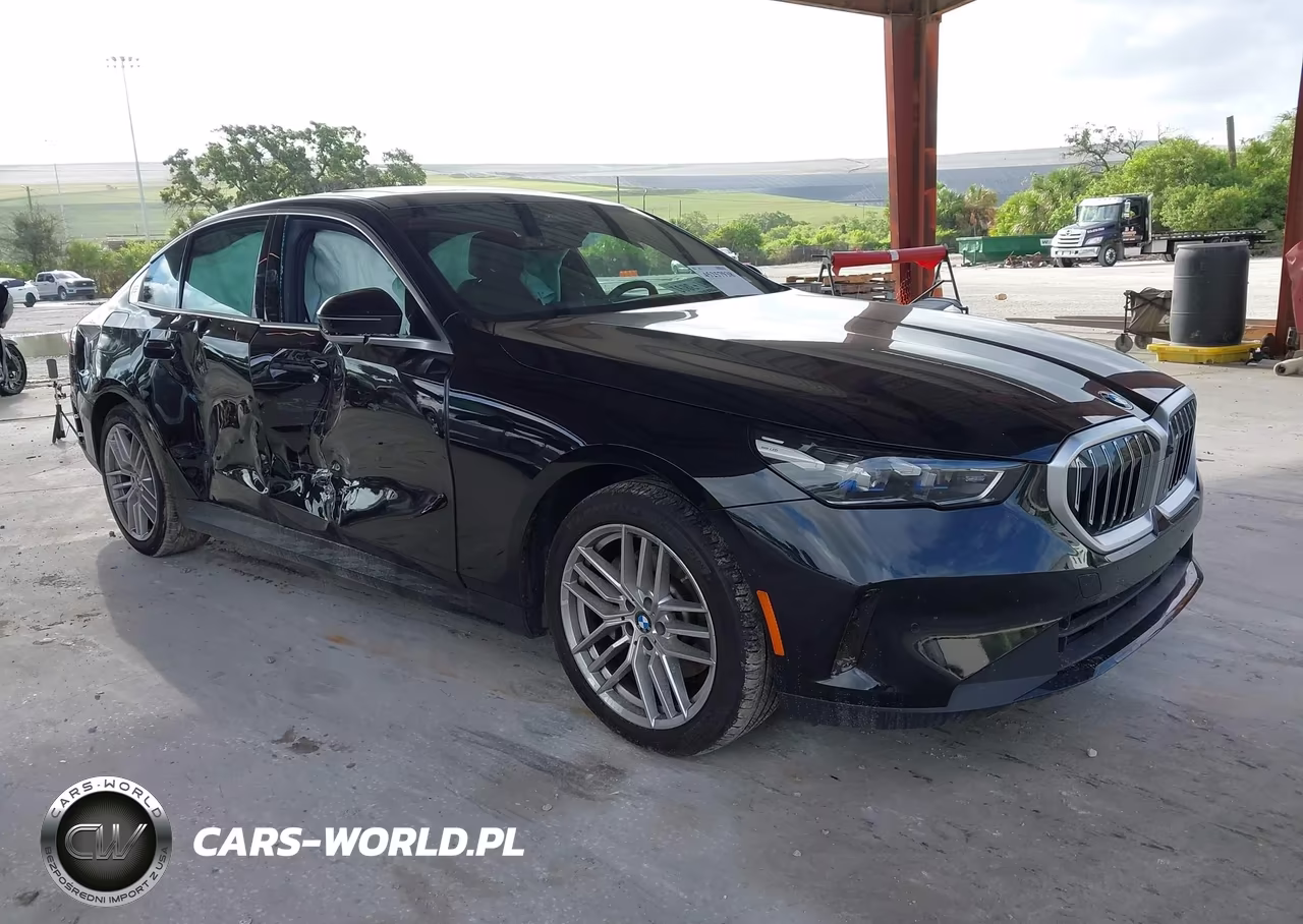 2025 BMW 530I