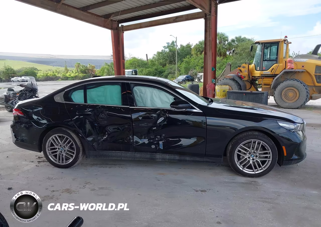 2025 BMW 530I VIN:WBA43FJ05SCU73241 - 13